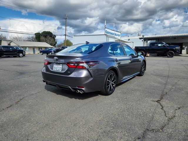 2021 Toyota Camry SE