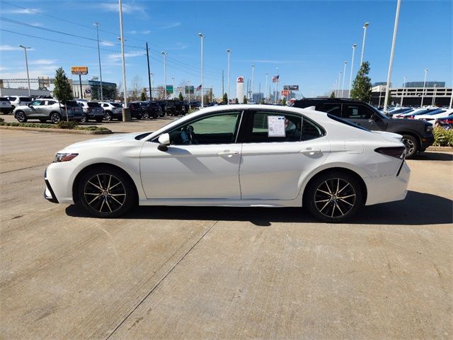 2021 Toyota Camry SE