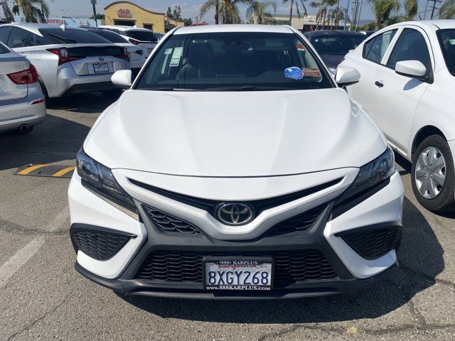 2021 Toyota Camry SE