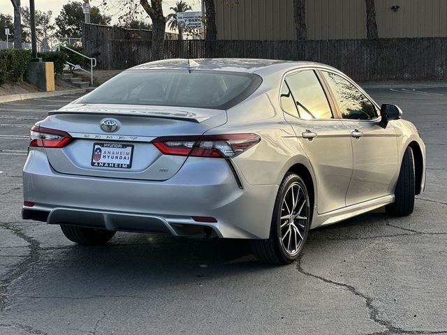 2021 Toyota Camry SE