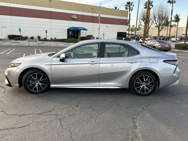 2021 Toyota Camry SE