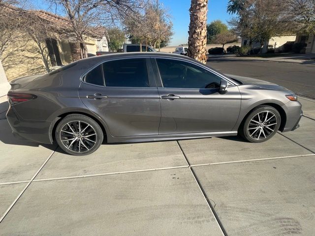 2021 Toyota Camry SE