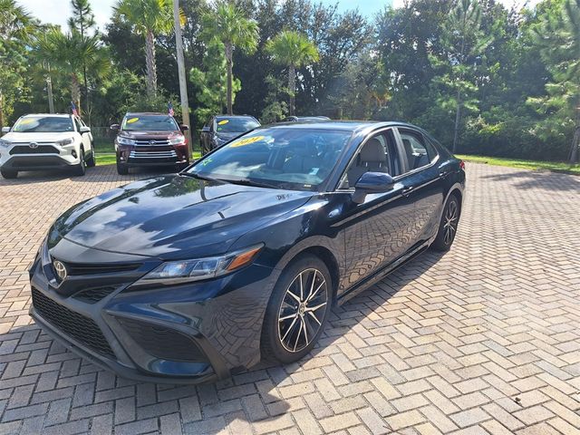 2021 Toyota Camry SE