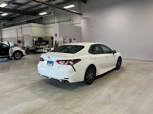 2021 Toyota Camry SE