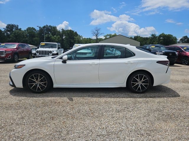 2021 Toyota Camry SE