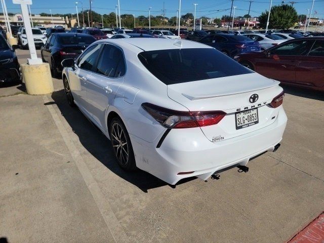 2021 Toyota Camry SE