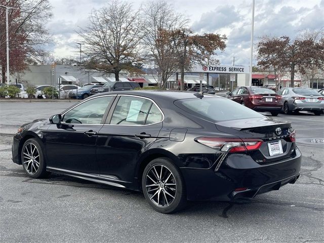 2021 Toyota Camry SE