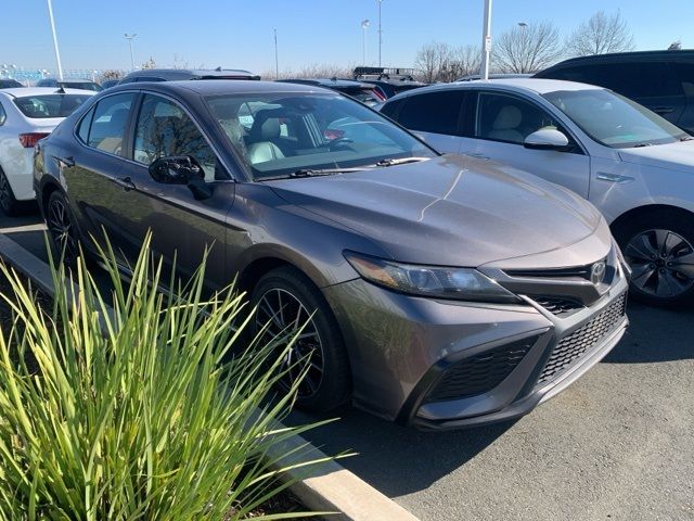 2021 Toyota Camry SE