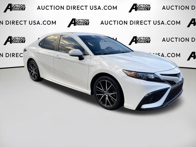 2021 Toyota Camry SE