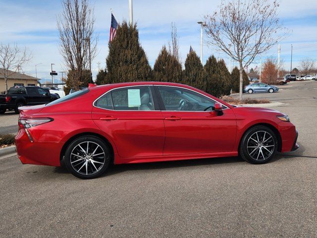 2021 Toyota Camry SE