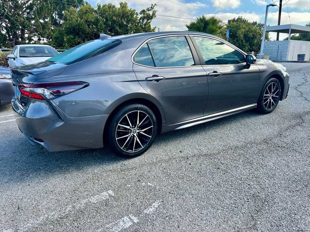 2021 Toyota Camry SE