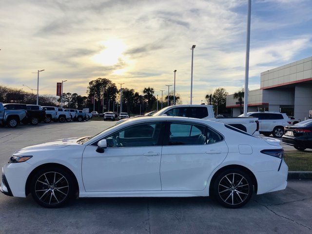 2021 Toyota Camry SE