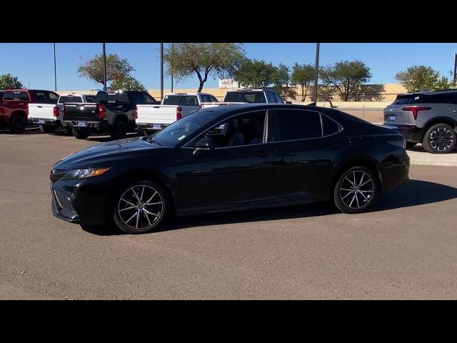 2021 Toyota Camry SE Nightshade