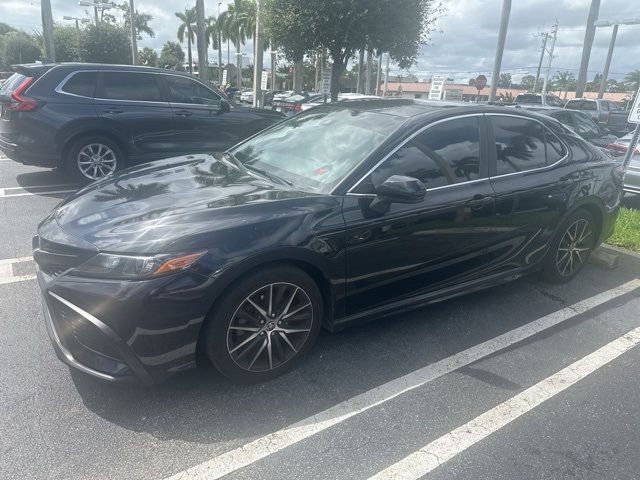 2021 Toyota Camry SE