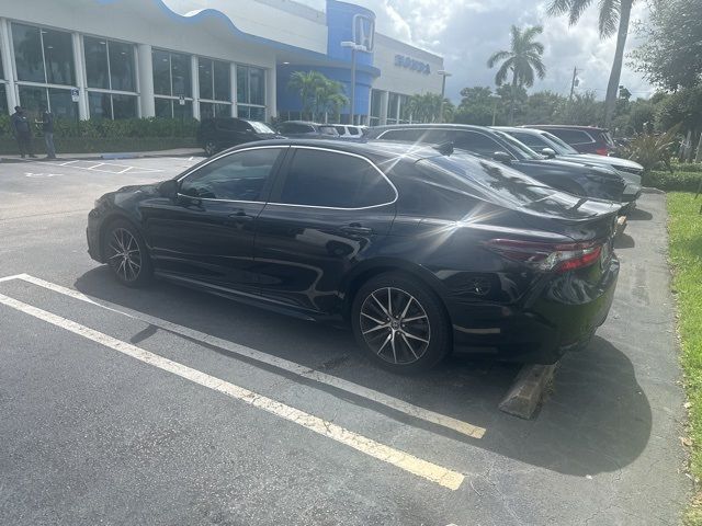 2021 Toyota Camry SE