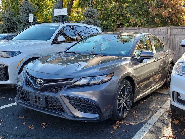 2021 Toyota Camry SE