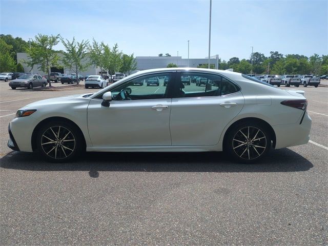 2021 Toyota Camry SE