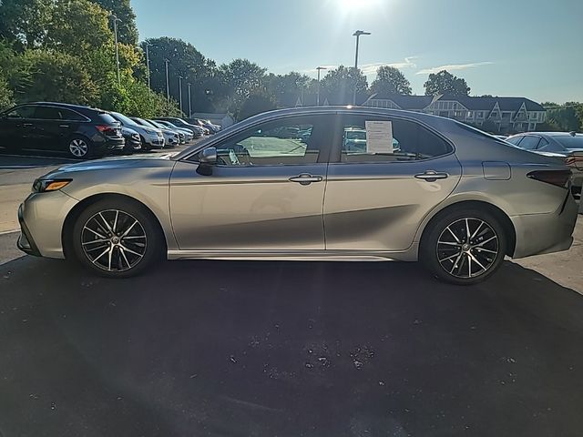 2021 Toyota Camry SE