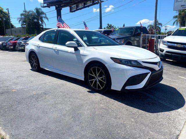 2021 Toyota Camry SE