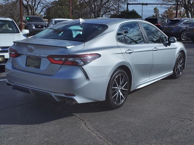 2021 Toyota Camry SE