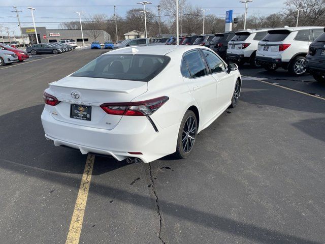 2021 Toyota Camry SE