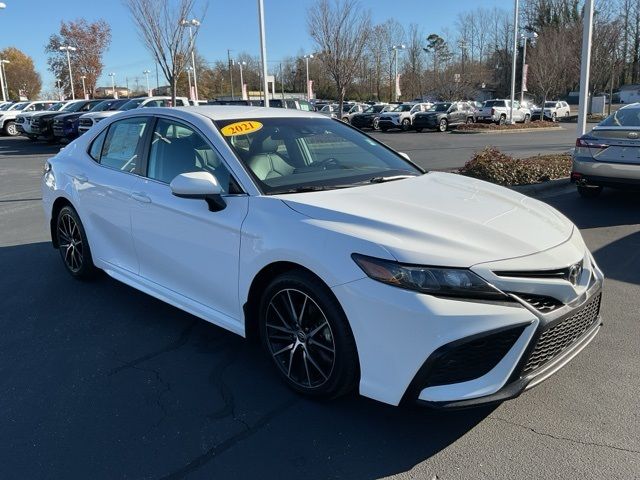 2021 Toyota Camry SE