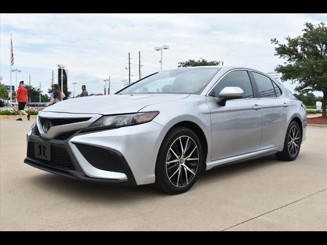 2021 Toyota Camry SE