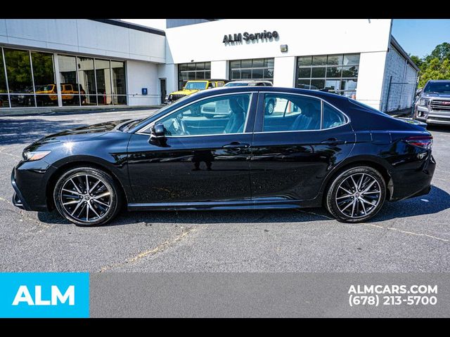 2021 Toyota Camry SE