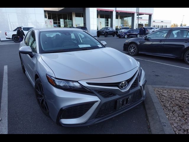 2021 Toyota Camry SE