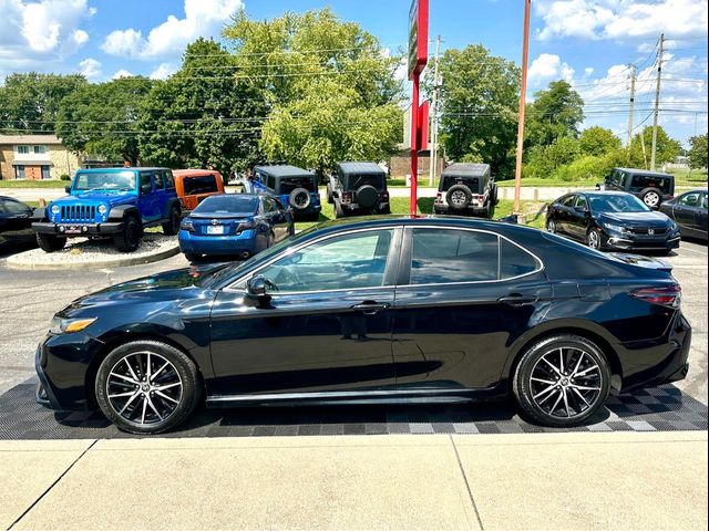 2021 Toyota Camry SE