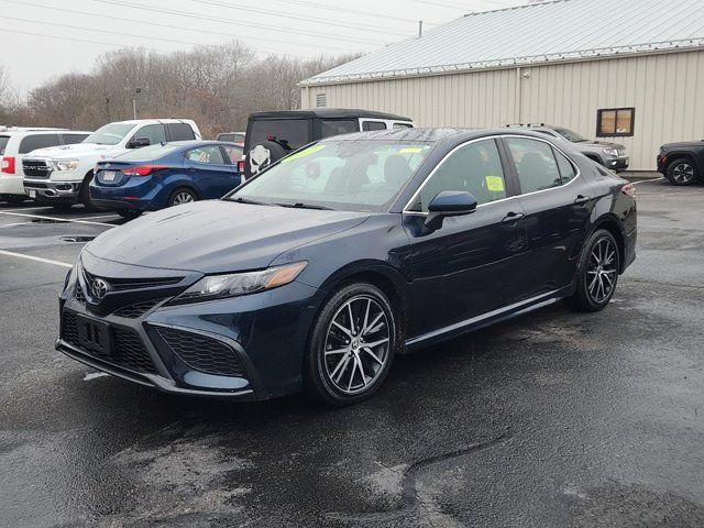 2021 Toyota Camry SE