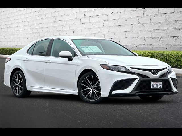 2021 Toyota Camry SE