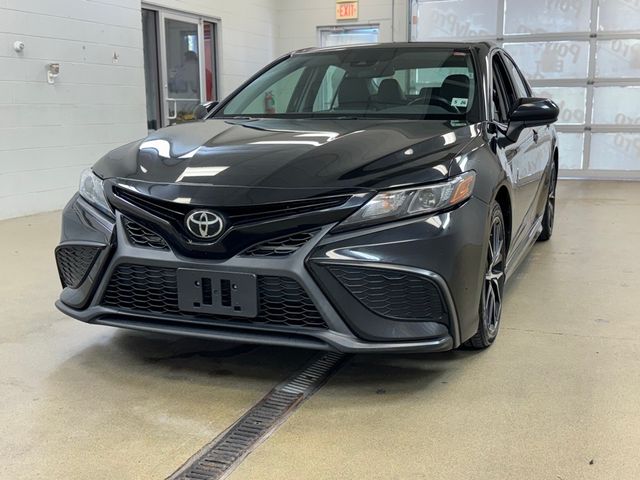 2021 Toyota Camry SE Nightshade