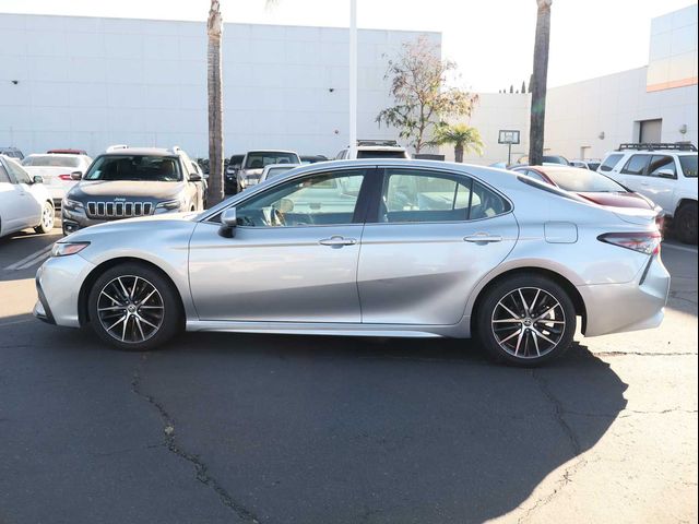 2021 Toyota Camry SE