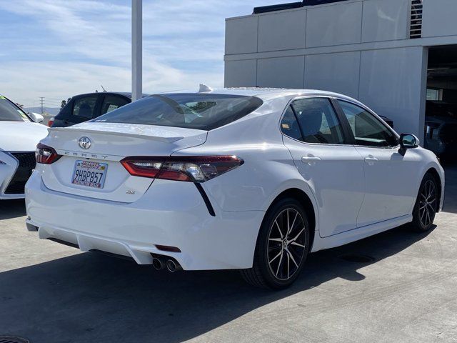 2021 Toyota Camry SE