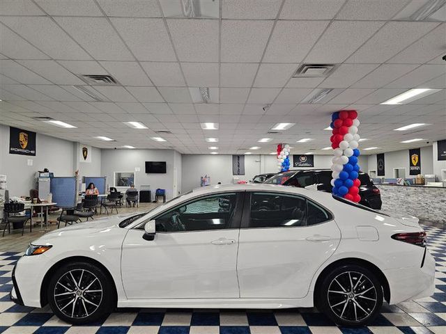 2021 Toyota Camry SE