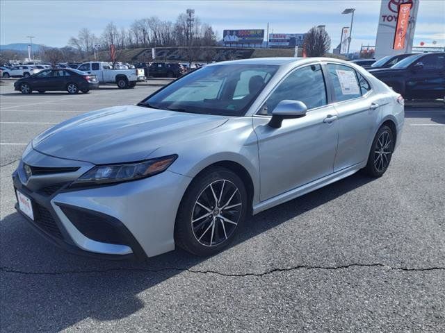 Used 2021 Toyota Camry SE For Sale in Roanoke, VA | Capital One Auto ...