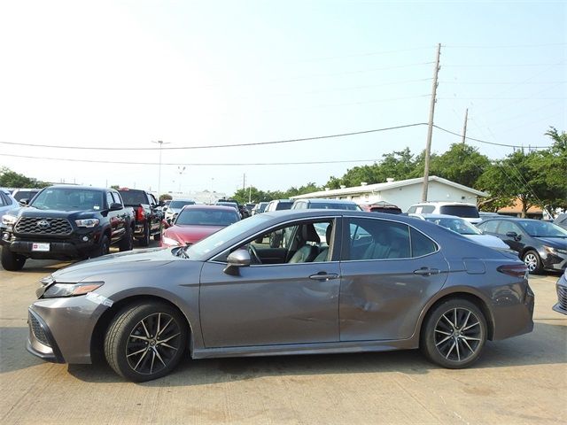 2021 Toyota Camry SE