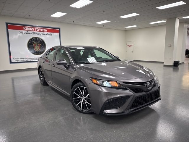 Used 2021 Toyota Camry SE For Sale in Cincinnati, OH | Capital One Auto ...