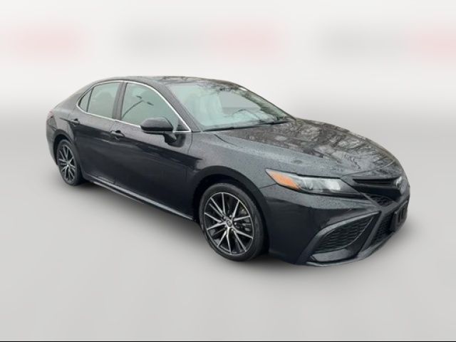 2021 Toyota Camry SE Nightshade