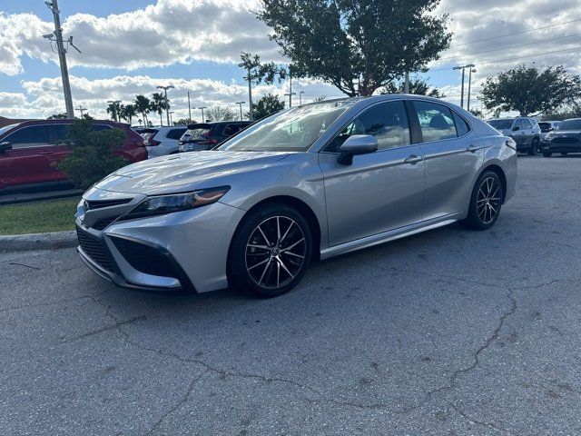 2021 Toyota Camry SE