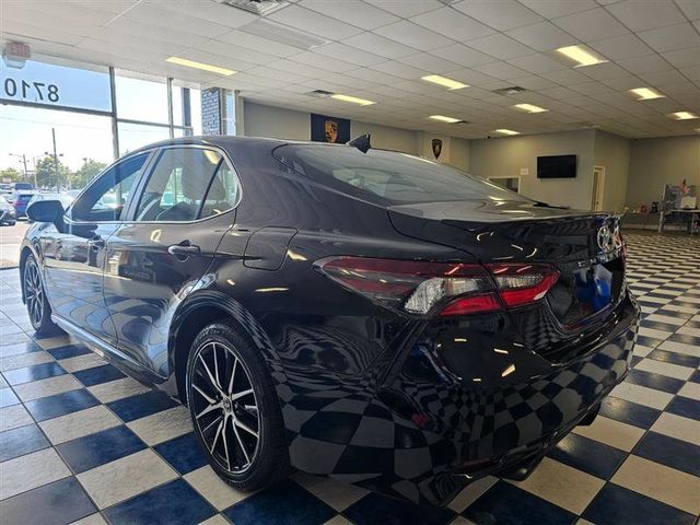 2021 Toyota Camry SE