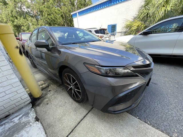 2021 Toyota Camry SE