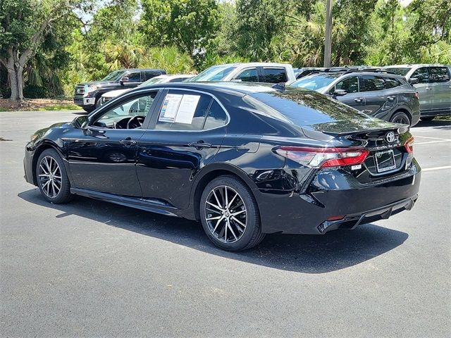 2021 Toyota Camry SE