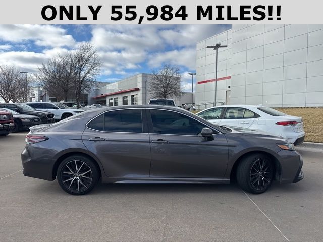 2021 Toyota Camry SE