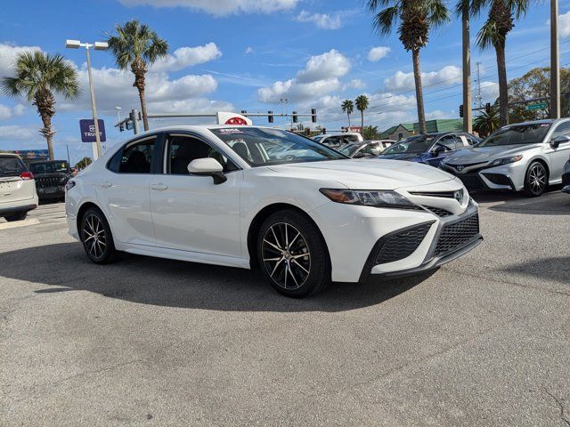 2021 Toyota Camry SE