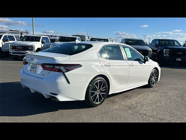 2021 Toyota Camry SE