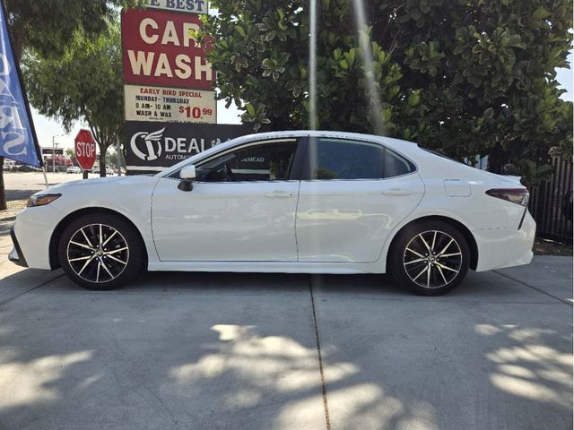 2021 Toyota Camry SE