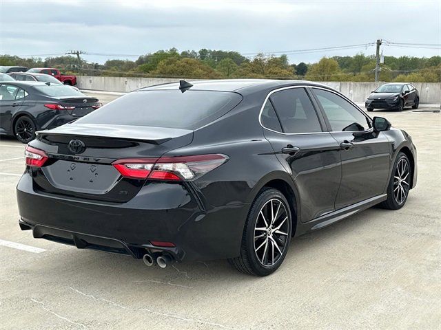 2021 Toyota Camry SE