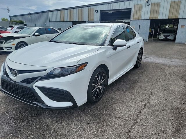 2021 Toyota Camry SE